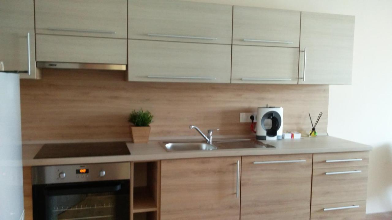 River Side Apartman Kalocsa Exterior photo